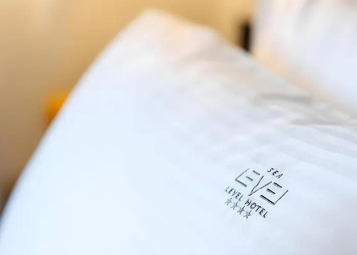 Sea Level By Diomedes Group (adults Only)