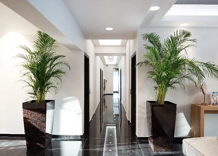 Sea Level By Diomedes Group (adults Only) Polychrono