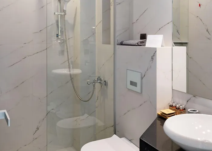 Sea Level By Diomedes Group (adults Only) Polychrono